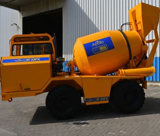 Self Loading Concrete Mixer